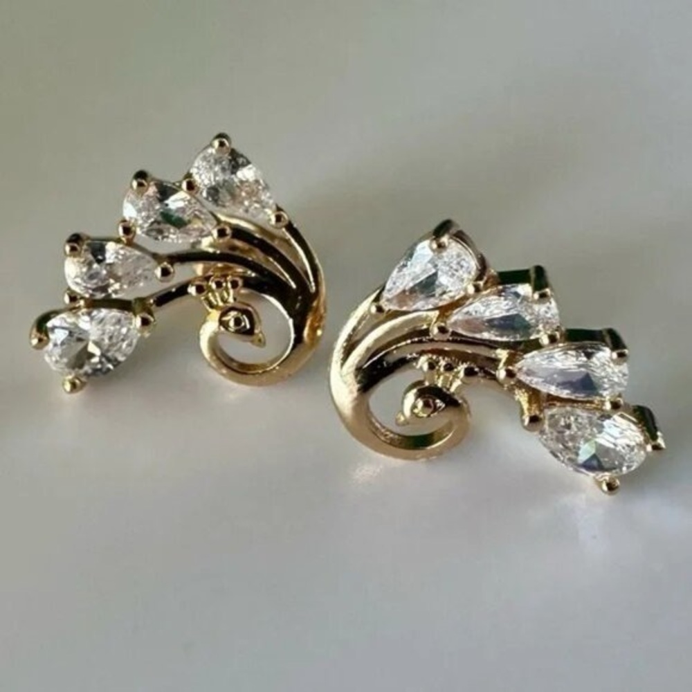 18K Gold Plated CZ Cluster Stud Earrings • Sparkly Swirl Design • NWT